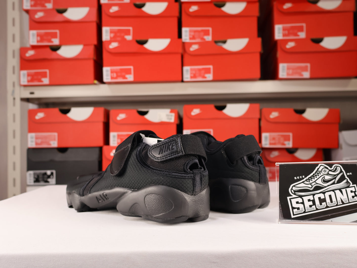 Nike WMNS Air Rift Breathe Triple Black DN1338-004